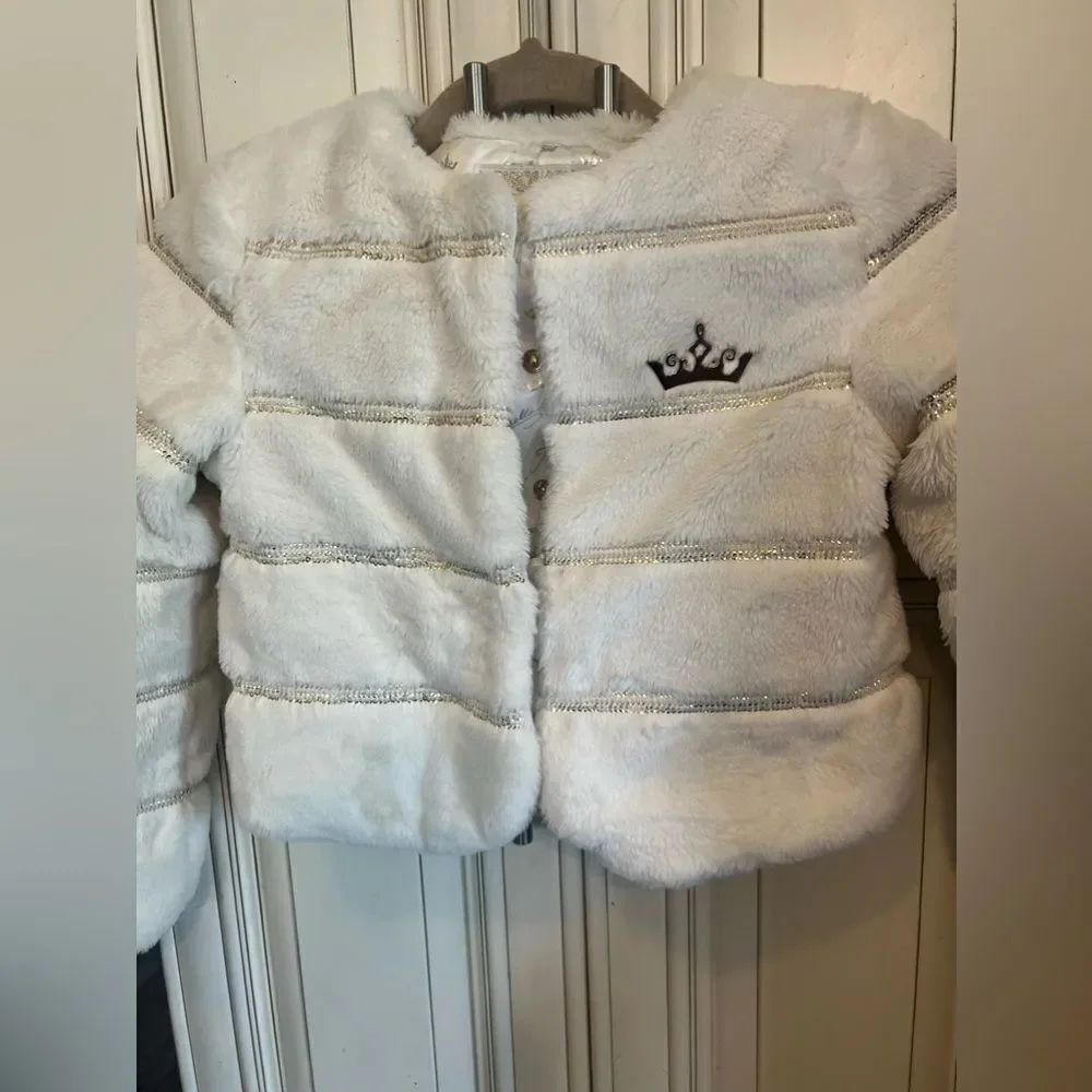 Disney Store Girl's Rapunzel  White Jacket Coat Faux Fur Size  5/6